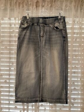 NUGGLES Women’s Medium Denim Skirt